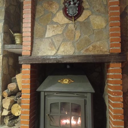 Hostal Cañamares Zewnętrze zdjęcie
