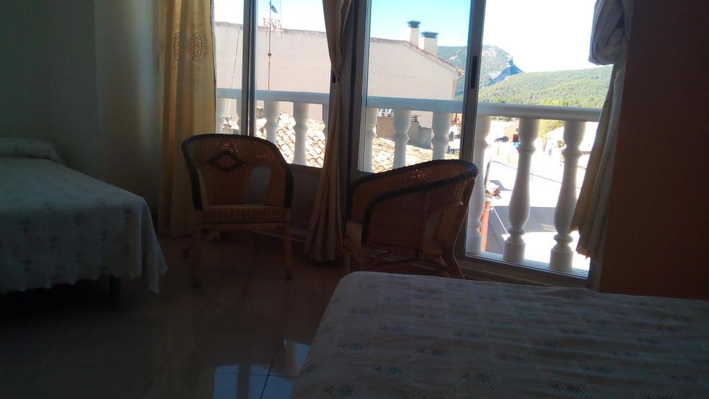 Hostal Cañamares Zewnętrze zdjęcie
