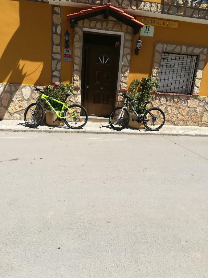 Hostal Cañamares Zewnętrze zdjęcie